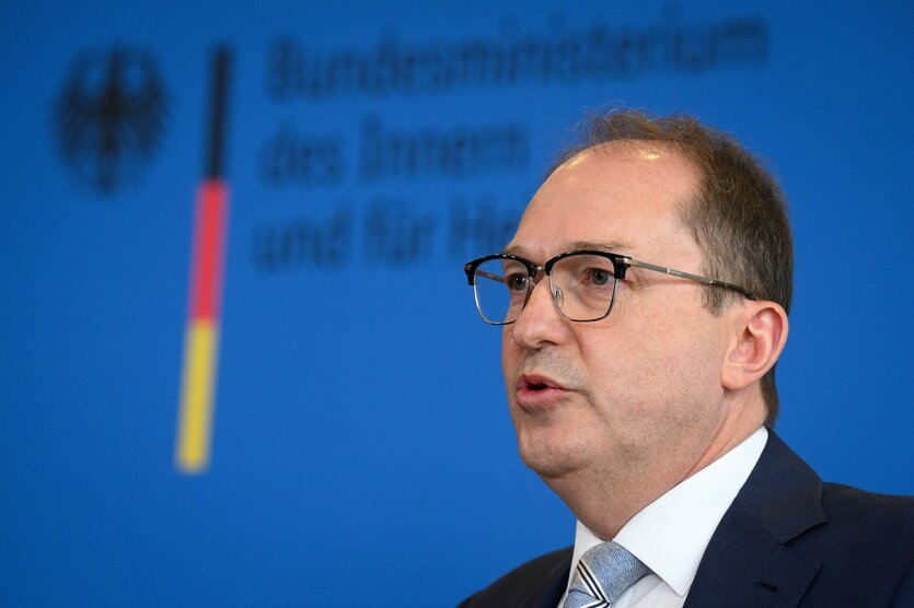 Alexander Dobrindt Ehefrau 2026: Faktencheck zur Wahrheit über Tanja Käser, Familie & Privatleben alexander dobrindt ehefrau