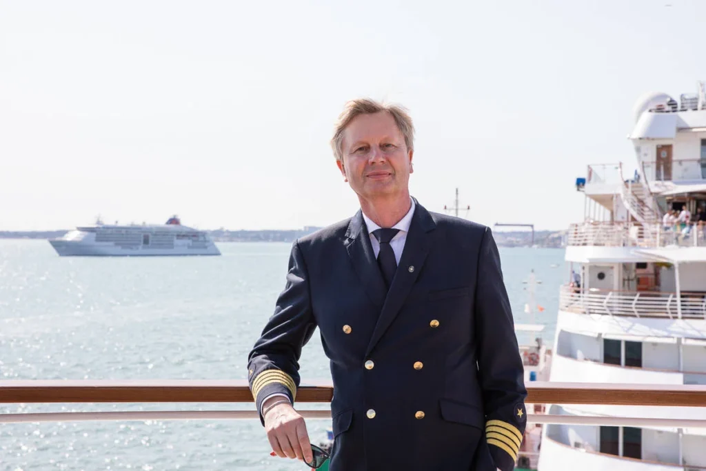 Johann Schrempf Wikipedia – Alter, Beruf, Karriere auf der MS Europa 2 und Beziehung zu Maria Höfl-Riesch johann schrempf wikipedia