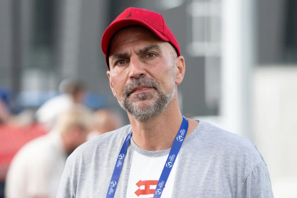 Markus Babbel Krankheit 2026: Faktencheck zu Guillain-Barré-Syndrom, Lähmung, Rollstuhl, Bruder-Tragödie & mentaler Stärke markus babbel krankheit