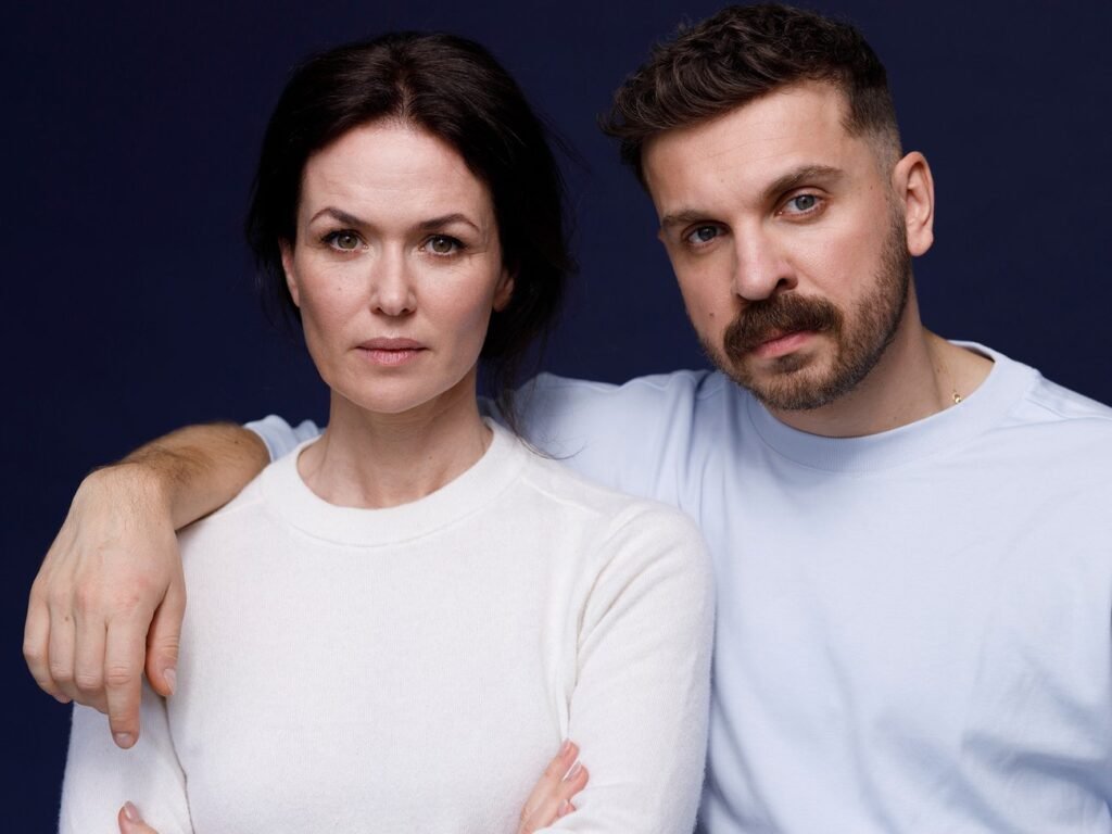 Melika Foroutan Ehemann – Wer ist Jon Handschin? Ehe, Kinder, Familie und Privatleben der Schauspielerin melika foroutan ehemann